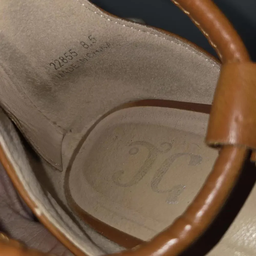 0253 Wedge Sandals Brown Peep Toes Faux Wedge Heels Size 8.5
